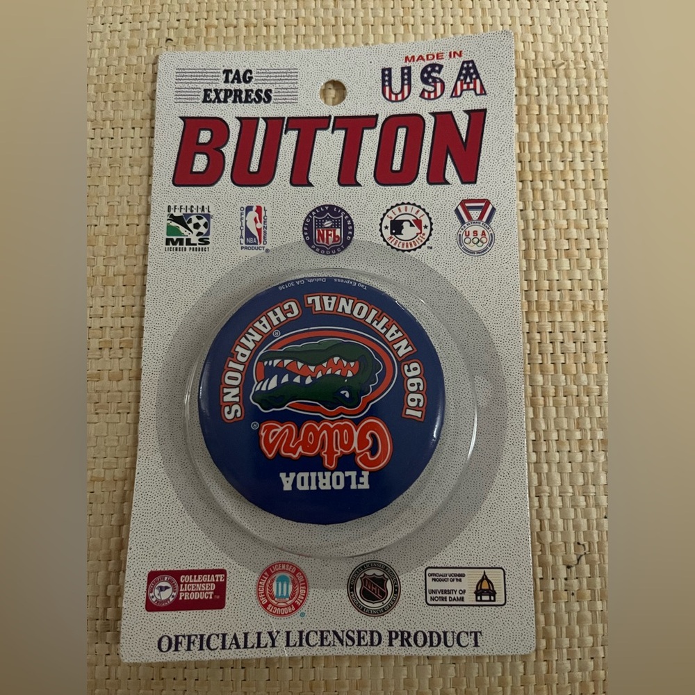 Vintage 90s University of Florida Gators 1996 National Champions button